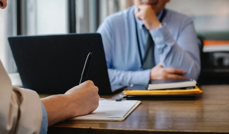 pexels-sora-shimazaki-5668858